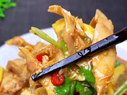 酸辣开胃,好吃又实惠的手撕柠檬鸡腿肉 #美食 #家常菜@DOU+小助手