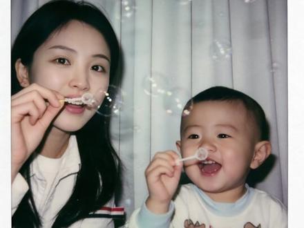 男朋友你知道吗,你小时候我还抱过你,ai生成抱男朋友小时候指令教程来啦! #豆包ai #豆包P图已经nextlevel了 #旧照片 和男朋友小时候照片豆包合成 和男朋友小时候ai合照#男朋友小时候照片#豆包P图指令