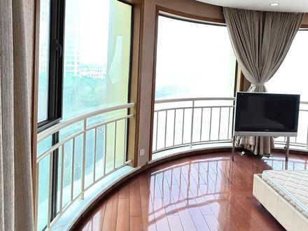 莫愁湖景当被,晚风作枕,南京终极浪漫不过这一扇弧形大窗! #南京楼市 #湖景房实景拍摄 #建邺二手房 #莫愁湖公园 #改善好房推荐