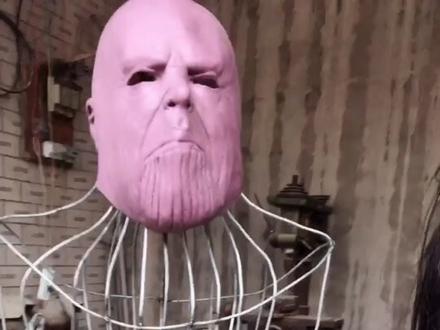 自己想做一个灭霸。😂感觉有点不一样