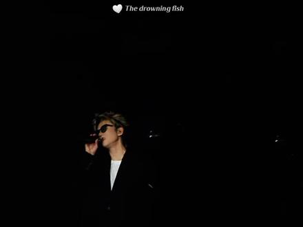 耻辱柱-刘思鉴
在沙一汀演唱会被刘思鉴好听到了……
📷|2025.12.31
#沙一汀el #听汀 #刘思鉴