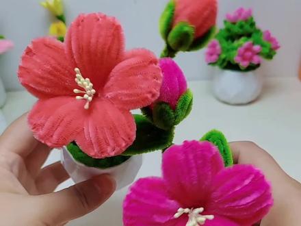 芙蓉花小盆栽教程,很简单,快来试试吧#教程 #扭扭棒的100种玩法 #手工diy #手工 #简单手工花制作教程