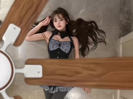 动作暵窒隰地湿多好
这期分享美女风扇变装动态壁纸 苹果动态壁纸设置教程#风扇变装 #苹果 #手机壁纸 #动态壁纸#风扇转场动态壁纸 分享动态壁纸 手机壁纸 锁屏壁纸 壁纸分享 高清壁纸 神仙壁纸 治愈系动态壁纸 赛博朋克壁纸 二次元动态壁纸 国风动态壁纸 ins风壁纸 极简动态壁纸 暗黑系壁纸 可爱动态壁纸 风景动态壁纸 动漫壁纸 苹果动态壁纸 安卓动态壁纸 iPhone锁屏 华为壁纸 小米壁纸 动态壁纸教程 自制动态壁纸 无水印壁纸 壁纸设置技巧 省电动态壁纸 节日限定壁纸 新年动态壁纸 圣诞壁纸 热播剧同款壁纸 游戏壁纸 追星壁纸 美女风扇转场动态壁纸 风扇变装 风扇变装转场动态壁纸