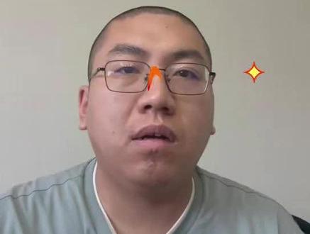 高三辽宁名校联盟数学试卷分析 给位家长给孩子看一下,为后续不到200天的时间做一下规划!
这套卷子题目不够创新最起码选择填空都是很成熟的套路题型。对于高手来说没有考出自己的薄弱点。
什么叫创新呢?参考广州二调的单选压轴,概率填空压轴,立体大题,导数解析都很具有创新性!我在这里指的是扒开表象这个过程比较新颖,毕竟本质都是高中核心知识点。但是很多同学不能扒开现象看本质!
东北育才三模题目也很好!
所以说建议120到140的同学多做创新性习题,多做有思维含量的好题。否则高考时候就会像今天这个考试一样,捉襟见肘!#家长必读 #学霸秘籍 #家长收藏孩子受益 #高考数学 #辽宁名校联盟