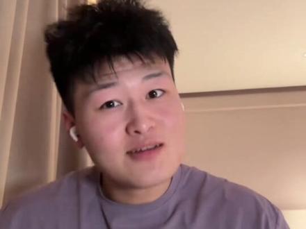 跟着田子老师恋爱实操,没想到高铁能遇到这么帅的呀!!!@田成仁 #恋爱焚诀#高铁帅哥#搭讪#偶遇