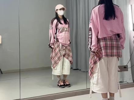 喊你的好闺蜜一起拍~ #外星小绿猫舞姿真的很曼妙 #一学就会系列 #小鸡舞挑战 #抖音热门舞蹈计划 #青年创作者成长计划