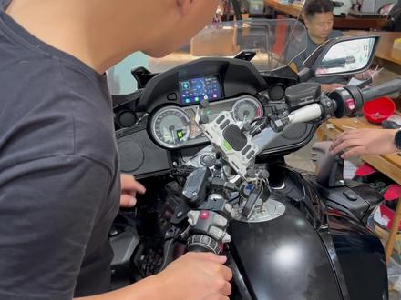 宝马K1600B 改装智能车机#k1600b #摩托车维修与保养 #爱机车生活