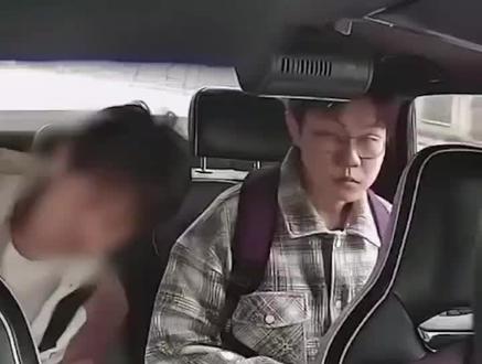 “考试一次没考,还有下一次,但同学的生命只有一次,错过了就不会再重来”,烟台小伙为救同学,缺考了职教高考。经及时抢救,同学已恢复心跳。姜昭鹏,为你点赞!也为司机师傅王涛点赞!