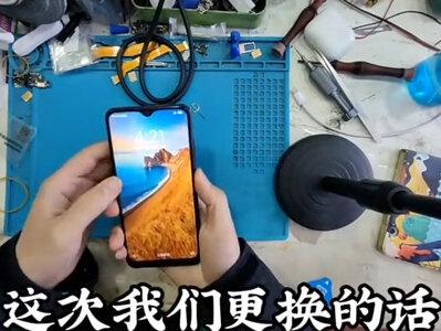 红米8A更换电池#上热门🔥 #手机维修 @DOU+小助手
