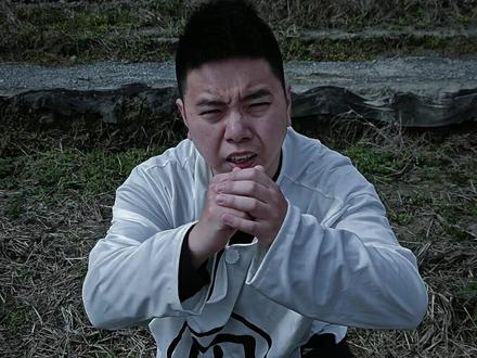 穿越者的宿命:世界只容一人 穿越者身份暴露,在的再好也会被发现#一定要看到最后 #万万没想到 #剧情搞笑 #一人分饰多角 #穿越者