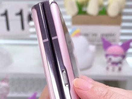 选三星小折叠还是OPPO小折叠?深度实测对比#oppo小折叠 #三星折叠手机 #三星小折叠 #折叠屏 #OPPO