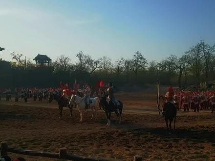 #万岁山武侠城 #打铁花 #三打祝家庄 预约攻略来啦!