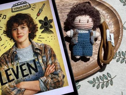 每一季的el都有不同的风格,我中意的就是爱吃华夫饼的卷毛小11,最是可爱~#钩织 #怪奇物语 #eleven #strangerthings #手工编织
