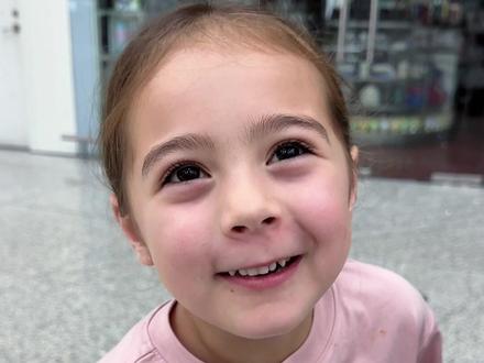 嘘,我们回中国啦! #回国 #亲子 #萌娃 #小豆豆baby