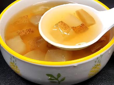 如果你有一个养生壶,就可以做以下这些美食,有12大功能,有预约定时保温功能,简单方便。#大宇养生壶 #红薯稀饭#梨汤