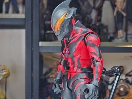 中动Toys 贝利亚奥特曼 测评分享 买了中动Toys的贝利亚奥特曼,整体感觉有点拉胯,虽然加了点小创新,但之前存在的老问题基本没改进。价格一直挺稳定的,不过确实有点偏高,不是很推荐入手。#奥特曼模型 #无法拒绝的奥特曼玩具 #中动贝利亚 #奥特曼玩具 #抖音潮流玩家 @DOU+小助手