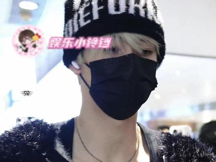 小脚裤界走了一个无关紧要的人 但穿搭界来了个美神#朱志鑫#穿搭#潮流穿搭