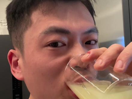 大餐熬夜后爱水肿骨贴皮小咸水 #yyds饮食法 #水肿 #下颚线 #身材管理