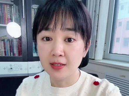 白银价格暴涨,现在还能买吗?#白银 #零距离看懂财经 #知识分享