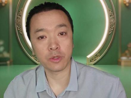 商界最硬核亲戚对决!表外甥女逆袭表舅,改写全球芯片格局! 千亿芯片帝国的“甥舅大乱斗”:这个专治各种不服的女人,凭什么逼疯英特尔、硬刚英伟达?#黄仁勋 #英伟达 #苏姿丰 #AMD