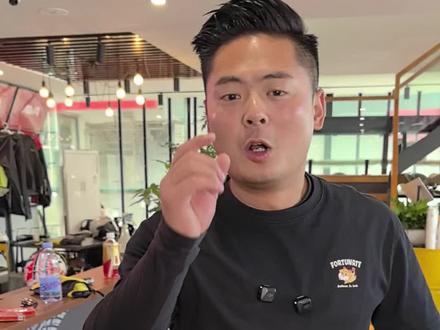 国产踏板车的王来了 豪爵TVL350,功率扭矩都是超出预料了,配置也多了几个意想不到的功能#豪爵tvl350 #豪爵uhr150 #佛沙350 #xmax300