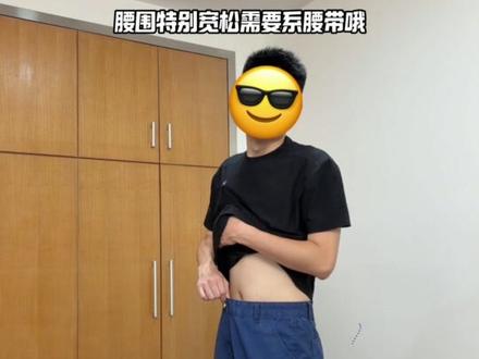 这不就是我想要的夏日极简风氛围感吗,妥妥的阳光男孩!!!#男生穿搭 #法工蓝 #工装风 #夏日穿搭显贵技巧