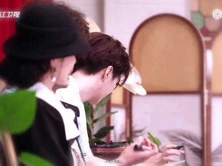 好喜欢这个氛围!☺️#张真源#奔跑吧第14季