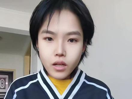 汤圆的10种吃法。 在我这儿的第1名必须是山楂夹汤圆。
然后是咖啡汤圆,辣椒汤圆,辣条汤圆,火锅底料汤圆
再然后旺旺仙贝汤圆和水果汤圆。巧克力汤圆
最后是大葱大蒜汤圆#美食#汤圆#汤圆的神仙吃法 #咸甜永动机