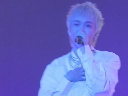 是《几乎成名》,是已经成名!#tizzyt谢锐韬 #tt南京演唱会