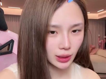 粉丝问瑶瑶和龙浩天谁有钱,瑶瑶说的太对了#瑶瑶 #龙浩天 #龙浩天团队 #龙浩天户外直播