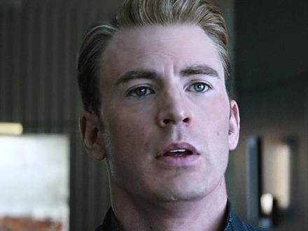 你有注意到两个美队正面交锋时的细节吗 #漫威电影 #电影冷知识