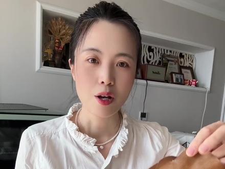 蛋糕卷必备的油布,加高加厚,可水洗,可反复使用 不分正反面,做的不多可以用一次性油纸,如果经常做蛋糕卷,油布肯定更抗造,这个油布两侧做了加高,3cm和5cm通用,活动价15.8两张,经常做蛋糕卷的小伙伴可以备两张哦#蛋糕卷 #瑞士卷 #蛋糕卷教程 #蛋糕卷油布 #烘焙人