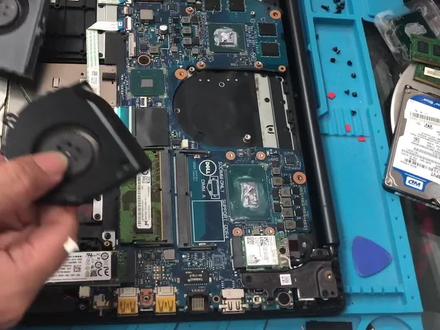 戴尔G3 3579 8代I7 拆机换D壳、电池、清灰尘、换硅脂!#上门维修#笔记本维修 #监控安装#上门组装