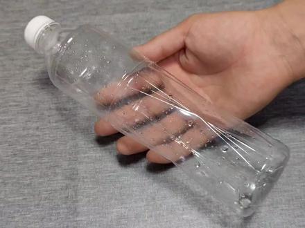 冬季家里干燥,别再用加湿器了,一个瓶子就可以解决,不发一分钱