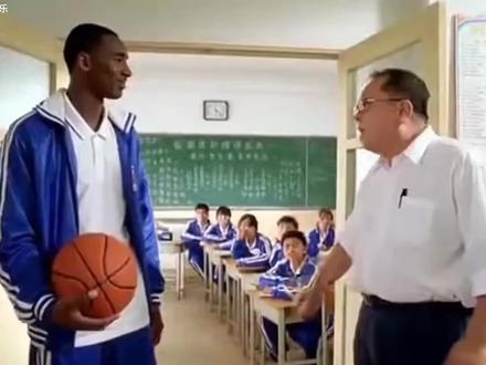 牢大 依旧 静下心来#静下心来 #牢大 #AI创作浪潮计划 #牢大肘击 #搞笑校园