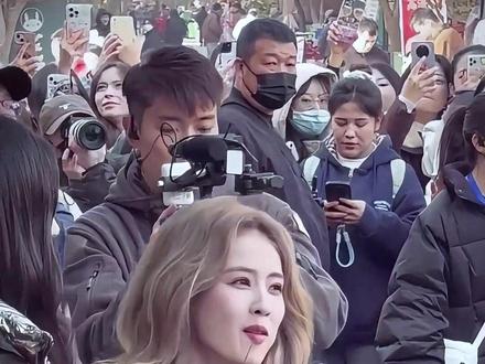 明星私下吃相差距有多大?白敬亭尽显优雅,肖战自律到极致,白鹿干饭毫无包袱#白鹿 #白敬亭 #肖战 #内容启发搜索 #影娱热点团