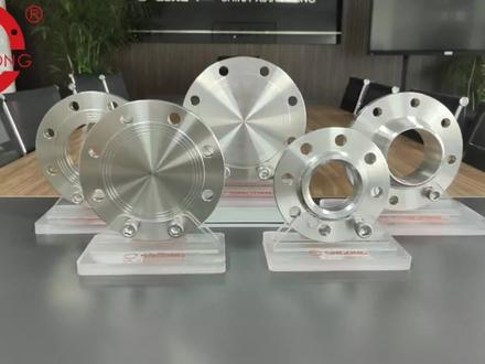 不锈钢标准法兰,可生产范围DN10-DN4000,大量现货供应#不锈钢 #法兰生产厂家 #现货供应