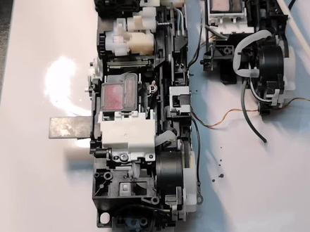 佳能喷墨打印机 TS8080 TS8180 TS8280 TS8380 TS9080 TS9180清洁单元的拆卸视频方法步骤。