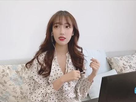 差点失业😭😭小奶狗也太粘了怎么办!#姐弟恋 #远程办公的第一天