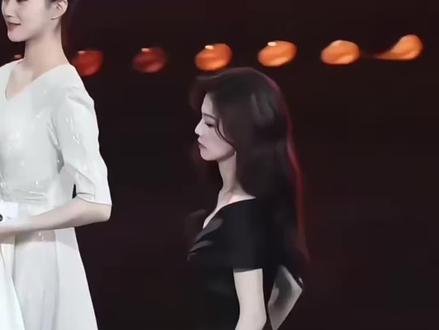 #白鹿剧宣满分女 演员白鹿的字典里从来没有“敷衍”#白鹿 #唐宫奇案