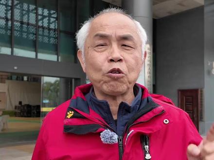 #来自中国台湾的视障人士说豆包是他的第二双眼睛 当AI成为“第二双眼睛”,一碗方便面、一张收据、一条马路,都不再是负担。它串联起跨越海峡的科技温度,悄悄守护生活的安全感与尊严,回应真实的需求。#解码中国人民如何当家作主 #2026全国两会