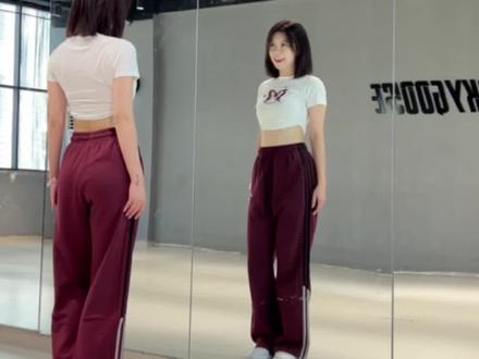 强烈安利这版昆卡~#queencard #gidle #小胖胖编舞 #基础爵士 #慢速镜面分解