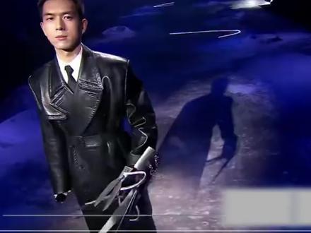 易梦玲的GQ红毯,这一身能俘获多少芳心啊!#易梦玲 #gq盛典 #易梦玲yyds