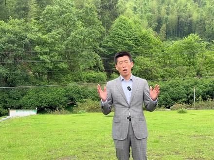 试驾江铃全新易至EV3,生活的美好其实触手可及 一款被低估的A00级小车,一款能让美好发生,让幸福易至的新能源小车~江铃全新易至EV3,让生活Easy,就是让美好易至。美好出行,本该 So Easy!Easy悦,Easy开,Easy停,Easy用,Easy玩!