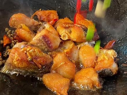 糍粑鱼全过程,这废了吗?#洪湖妹子分享家乡味道