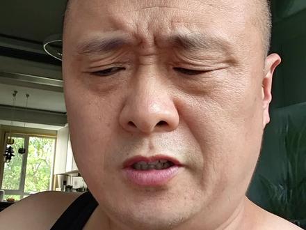 山西煤矿事故 实际上,山西目前这种煤矿事件,其实比起90年代来说,已经是几乎说少的少到几乎为零了,很少能听到这种煤矿的这种事故。但是呢,山西确实还是需要转型的,由资源型省份转换成旅游型的大省。