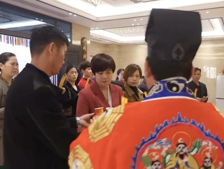 民间信仰文化,闽南习俗文化,庙会活动!太上老君圣诞千秋,神威显赫。心诚则灵,有求必应。#弘扬和传承民俗文化 #接福接财接好运 #见者好运 #心诚则灵有求必应 #传统文化