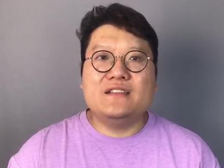 VGM 中文叫做载货集装箱重量验证声明
英文名称为 VERFIED GROSS MASS STATEMENT 是从2016年的7月1日开始执行这一新规的 简单来说 就是发货人提供的集装箱重量
当然了这里所指的集装箱重量是要加上货物毛重的重量与船东承运人所称重量的误差范围不得超过正负百分之5或者1吨(两者取其小) 这样做的目的呢
就是为了提升海上运输安全和确保货物#热点 #集装箱 #海运