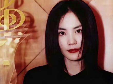 #王菲 #歌手 #窦靖童 名正言顺叫王菲妈妈的人 童童你的人生换我过一天可以吗。#幸福 #爽文人生