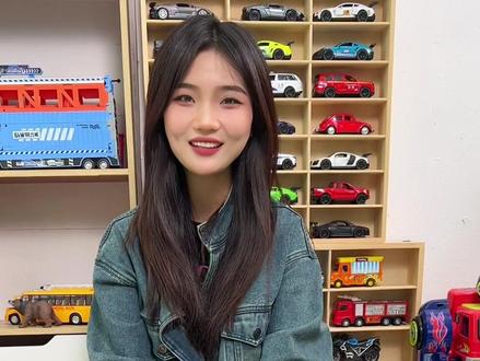 男孩子应该都无法拒绝这样的工程车玩具吧,合金车头,关节可动还能拆卸组装#玩具车 #六一儿童节礼物 #挖土机玩具